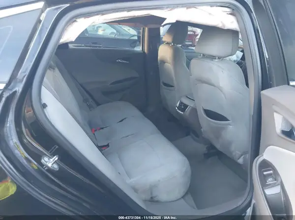 1G1ZD5ST5JF229782 2018 CHEVROLET MALIBU - Image 8