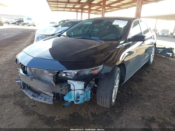 1G1ZD5ST5JF229913 2018 CHEVROLET MALIBU - Image 2