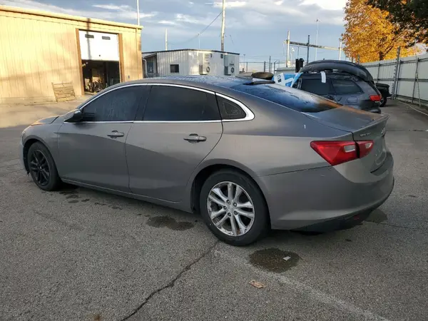 1G1ZD5ST5JF229975 2018 CHEVROLET MALIBU - Image 2
