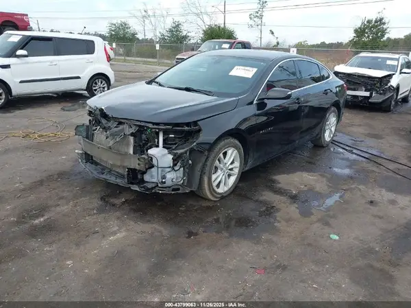 1G1ZD5ST5JF233024 2018 CHEVROLET MALIBU - Image 2