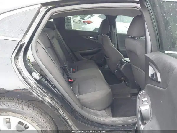 1G1ZD5ST5JF233024 2018 CHEVROLET MALIBU - Image 8
