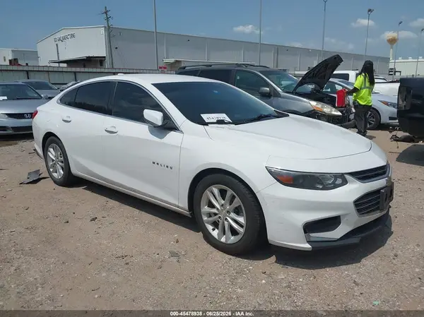 1G1ZD5ST5JF236859 2018 CHEVROLET MALIBU - Image 1