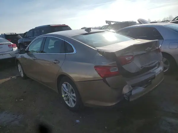 1G1ZD5ST5JF236974 2018 CHEVROLET MALIBU - Image 2