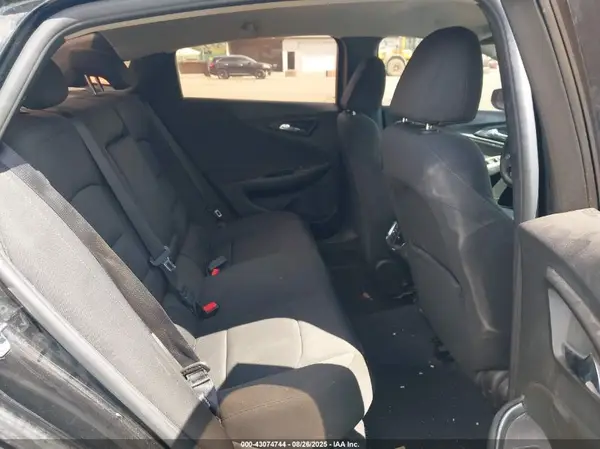 1G1ZD5ST5JF238577 2018 CHEVROLET MALIBU - Image 8