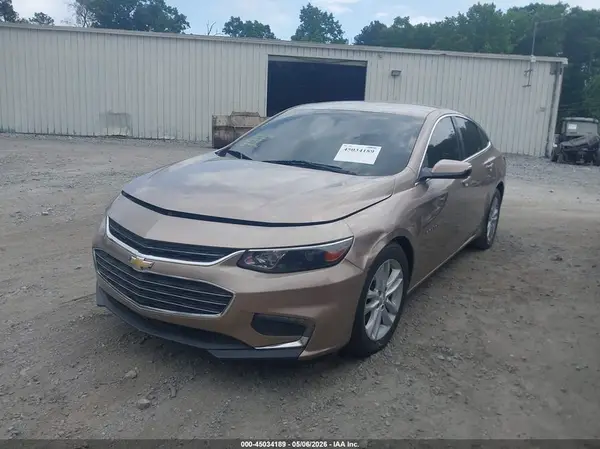 1G1ZD5ST5JF240457 2018 CHEVROLET MALIBU - Image 2