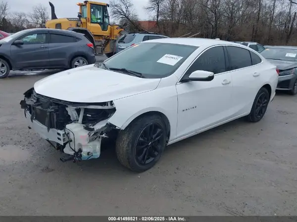 1G1ZD5ST5JF242127 2018 CHEVROLET MALIBU - Image 2