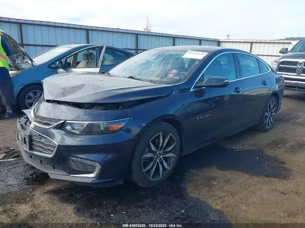 1G1ZD5ST5JF246114 2018 CHEVROLET MALIBU - Image 2
