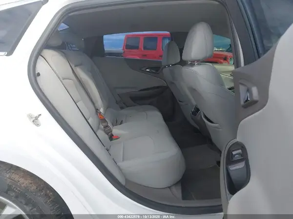 1G1ZD5ST5JF251684 2018 CHEVROLET MALIBU - Image 8
