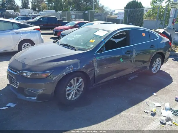 1G1ZD5ST5JF254939 2018 CHEVROLET MALIBU - Image 2