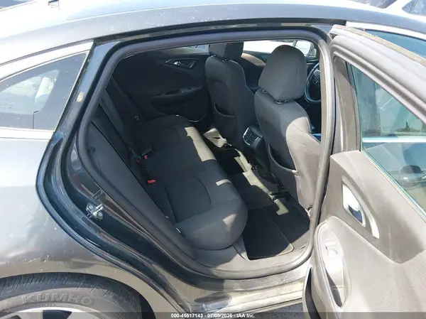 1G1ZD5ST5JF256416 2018 CHEVROLET MALIBU - Image 8