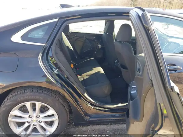 1G1ZD5ST5JF259137 2018 CHEVROLET MALIBU - Image 8