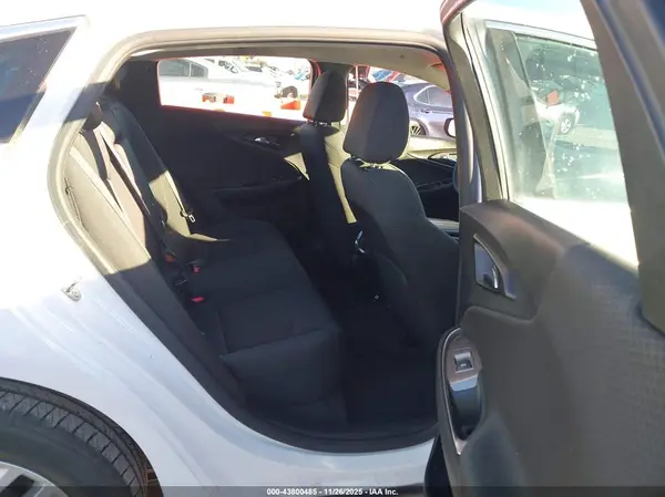 1G1ZD5ST5JF263432 2018 CHEVROLET MALIBU - Image 8