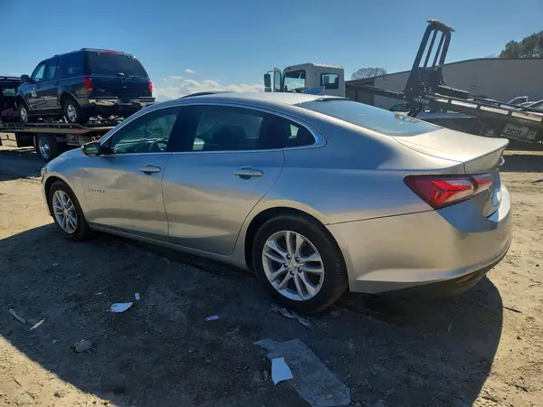 1G1ZD5ST5JF265911 2018 CHEVROLET MALIBU - Image 2