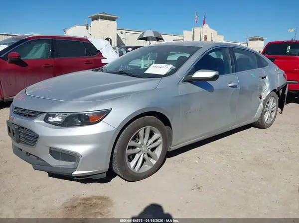 1G1ZD5ST5JF275032 2018 CHEVROLET MALIBU - Image 2