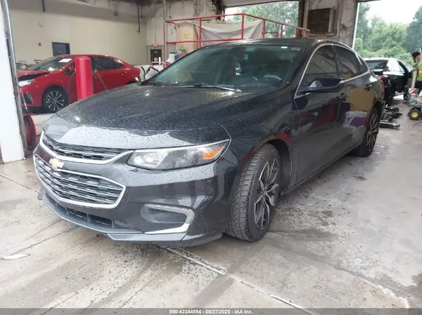 1G1ZD5ST5JF288976 2018 CHEVROLET MALIBU - Image 2
