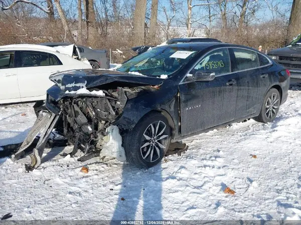 1G1ZD5ST5JF290047 2018 CHEVROLET MALIBU - Image 2