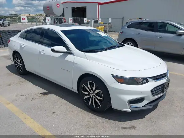 1G1ZD5ST5JF292364 2018 CHEVROLET MALIBU - Image 1