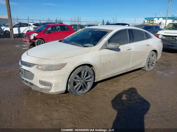 1G1ZD5ST5JF292400 2018 CHEVROLET MALIBU - Image 2