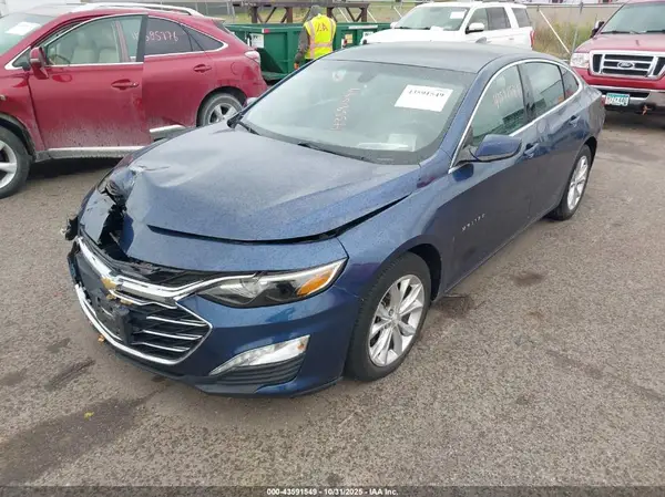 1G1ZD5ST5KF108431 2019 CHEVROLET MALIBU - Image 2