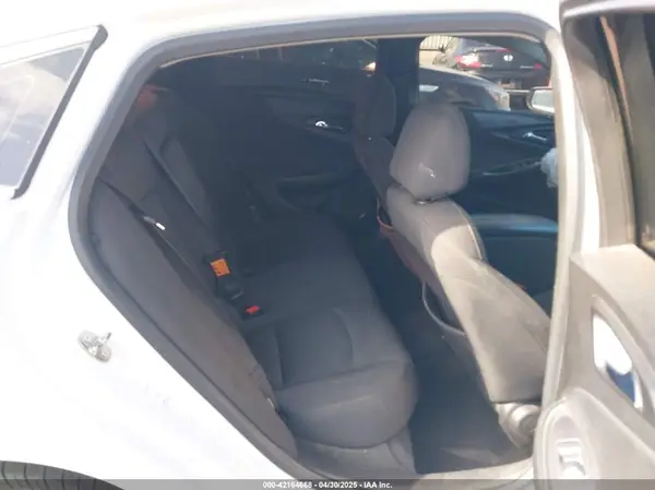 1G1ZD5ST5KF112091 2019 CHEVROLET MALIBU - Image 8