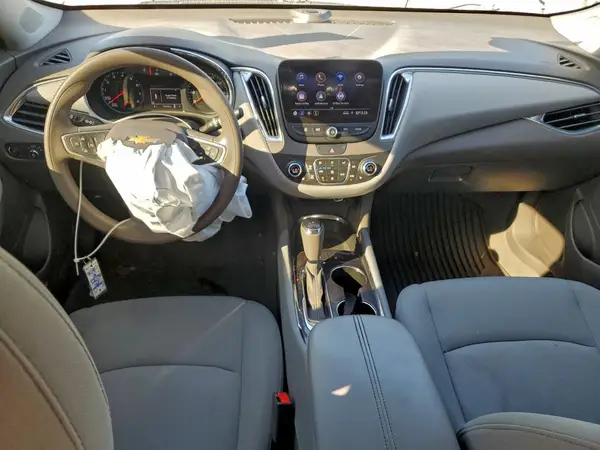 1G1ZD5ST5KF127156 2019 CHEVROLET MALIBU - Image 8