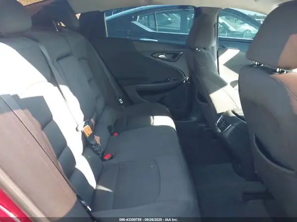 1G1ZD5ST5KF127285 2019 CHEVROLET MALIBU - Image 8