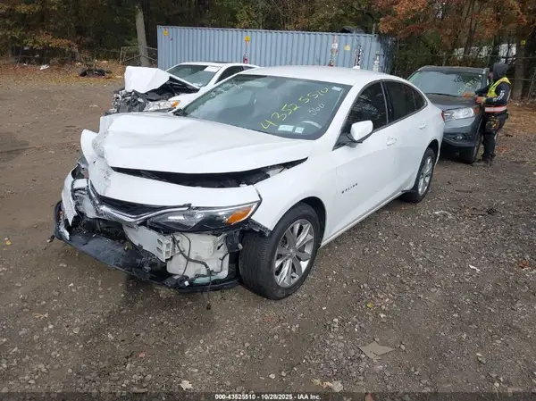 1G1ZD5ST5KF141736 2019 CHEVROLET MALIBU - Image 2