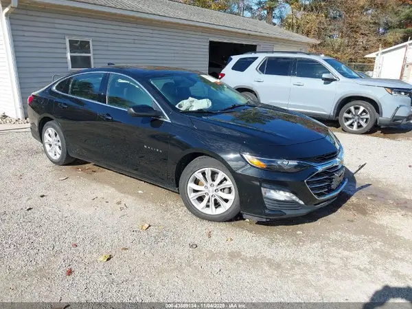 1G1ZD5ST5KF143695 2019 CHEVROLET MALIBU - Image 1