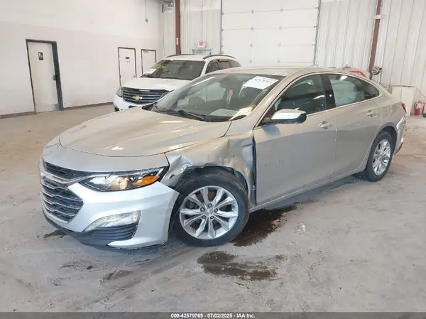 1G1ZD5ST5KF143888 2019 CHEVROLET MALIBU - Image 2