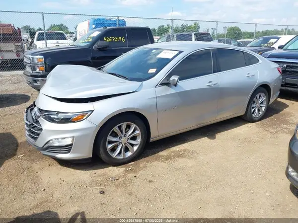 1G1ZD5ST5KF143891 2019 CHEVROLET MALIBU - Image 2