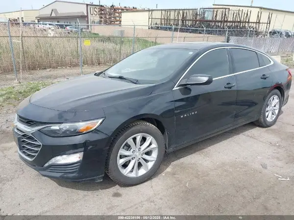 1G1ZD5ST5KF144829 2019 CHEVROLET MALIBU - Image 2