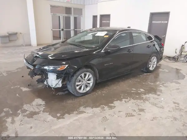 1G1ZD5ST5KF151960 2019 CHEVROLET MALIBU - Image 2