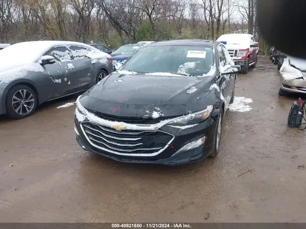 1G1ZD5ST5KF163056 2019 CHEVROLET MALIBU - Image 2