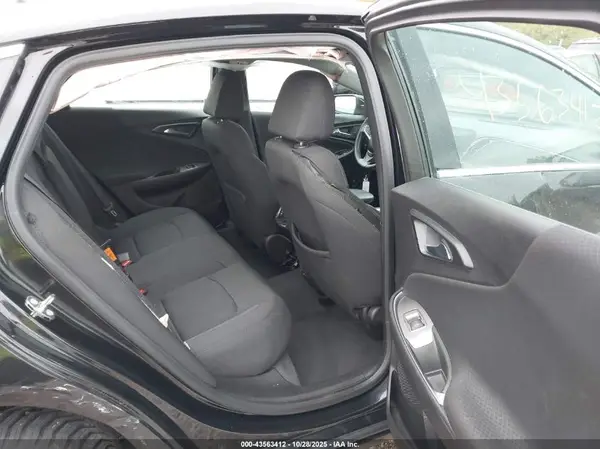 1G1ZD5ST5KF184005 2019 CHEVROLET MALIBU - Image 8