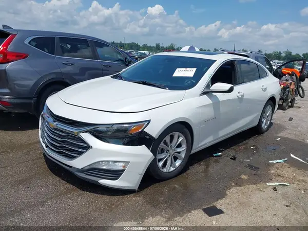 1G1ZD5ST5KF190354 2019 CHEVROLET MALIBU - Image 2