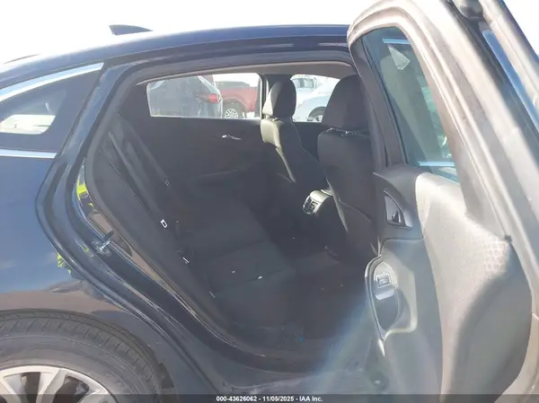 1G1ZD5ST5KF200235 2019 CHEVROLET MALIBU - Image 8