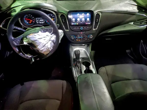 1G1ZD5ST5KF212417 2019 CHEVROLET MALIBU - Image 8