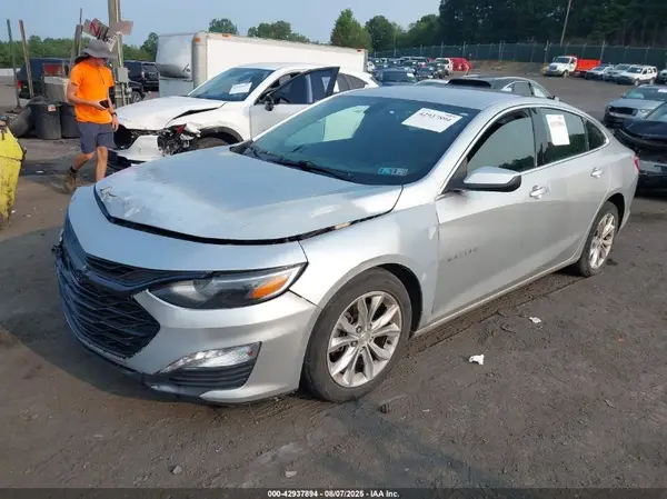 1G1ZD5ST5KF217729 2019 CHEVROLET MALIBU - Image 2