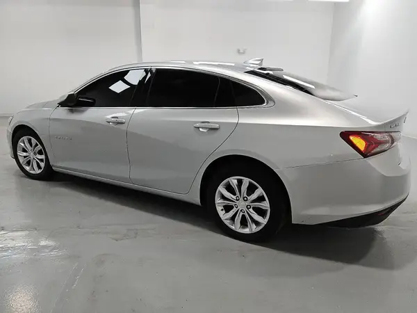 1G1ZD5ST5KF221523 2019 CHEVROLET MALIBU - Image 2