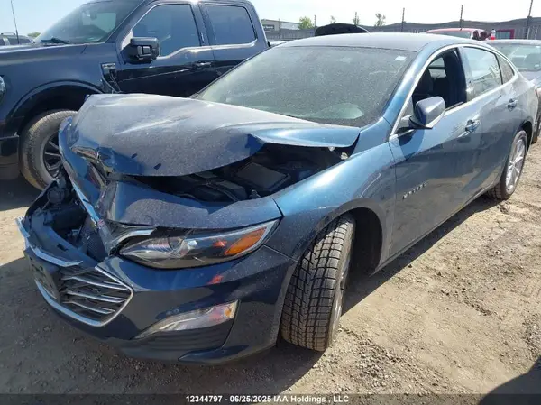 1G1ZD5ST5KF223904 2019 CHEVROLET MALIBU - Image 2