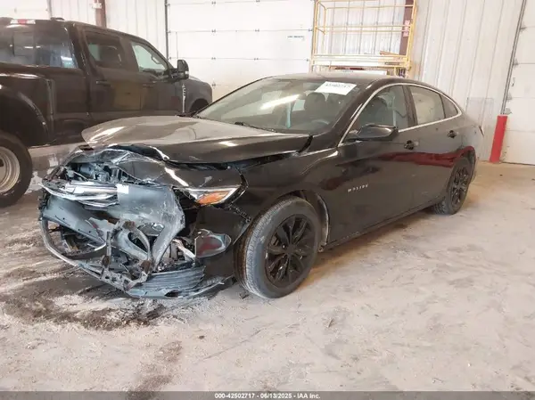 1G1ZD5ST5KF225913 2019 CHEVROLET MALIBU - Image 2