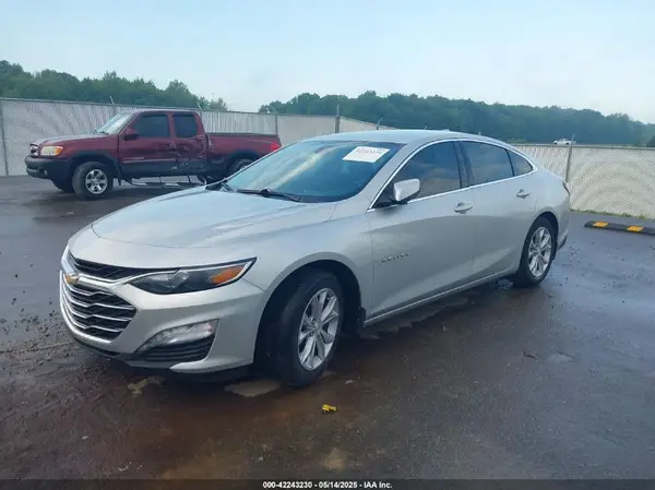 1G1ZD5ST5KF228343 2019 CHEVROLET MALIBU - Image 2