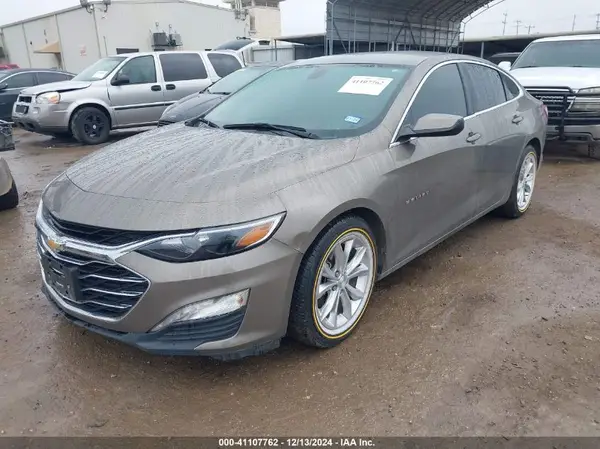 1G1ZD5ST5LF004913 2020 CHEVROLET MALIBU - Image 2