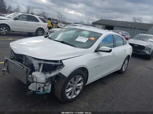 1G1ZD5ST5LF005012 2020 CHEVROLET MALIBU - Image 2