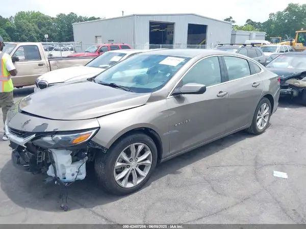1G1ZD5ST5LF052668 2020 CHEVROLET MALIBU - Image 2