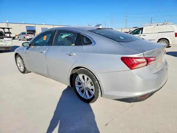 1G1ZD5ST5LF068028 2020 CHEVROLET MALIBU - Image 2