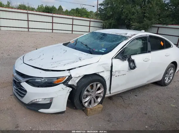 1G1ZD5ST5LF080616 2020 CHEVROLET MALIBU - Image 2