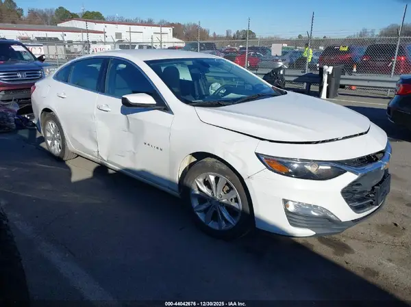 1G1ZD5ST5LF085637 2020 CHEVROLET MALIBU - Image 1