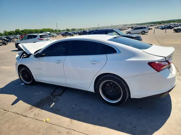 1G1ZD5ST5LF122945 2020 CHEVROLET MALIBU - Image 2