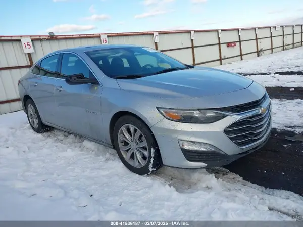 1G1ZD5ST5NF173168 2022 CHEVROLET MALIBU - Image 1